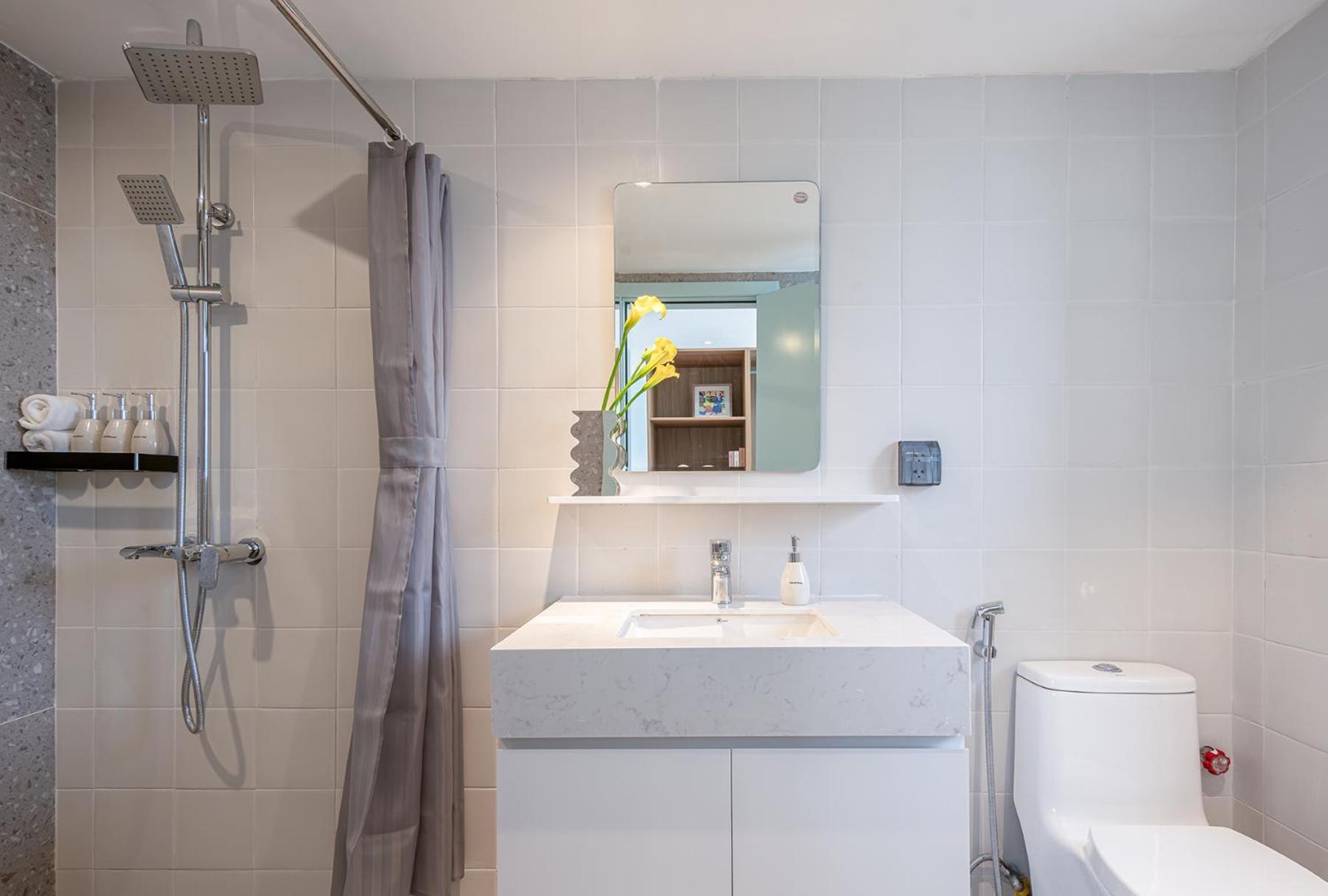 M Village Hotel Ho Guom Hanoi Room photo